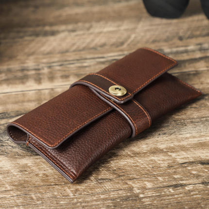 Handmade Glasses Storage Bag for Men | Top Layer Cowhide | Magnetic Buckle | Portable Eyewear Case | Luxury Protective Interior | Compact Design | Artisanal Eyewear Holder | Durable Leather