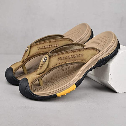 Men's Protective Toe Slip-On Flip-Flops | Vintage Leather Upper | Anti-Collision Toe Cap | Durable Rubber Outsole | Non-Slip Sole | Beach Vacation Essentials