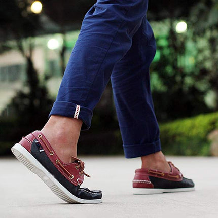 Men's Leather Moc-Toe Boat Shoes | 360° Lacing System | Rustproof Eyelets | Contrast Stitching | Flexible Outsole | Casual Cool Style | Timeless Appeal