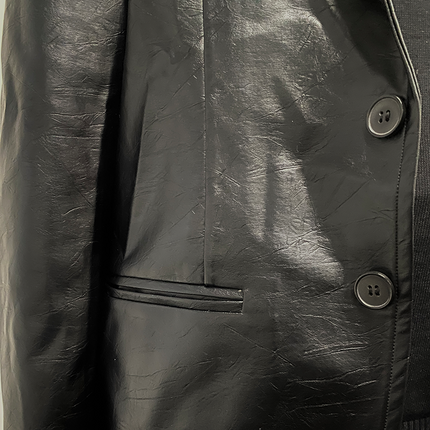 Men's Vintage Slim Fit Leather Blazer | Classic Style | High-Quality Leather | Sophisticated Tailoring | Notched Lapels | Functional Pockets | Versatile Outerwear for Casual & Formal Occasions | Timeless Design