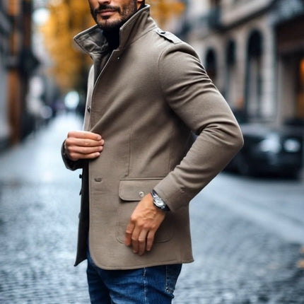 Men's Wool Blend Short Coat | Slim Fit | Single-Breasted | Lapel Collar | Premium Fabric | Versatile Casual Outerwear | Warm & Stylish | Functional Pockets | Hip-Length | Timeless Minimalist Design