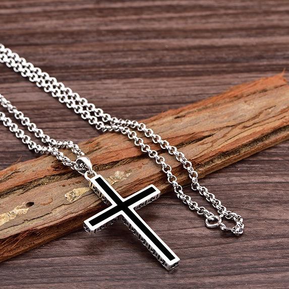 Retro Casual Simple Cross Pendant Necklace | Unisex Fashion Jewelry | Vintage Style | Classic Chain Accessory