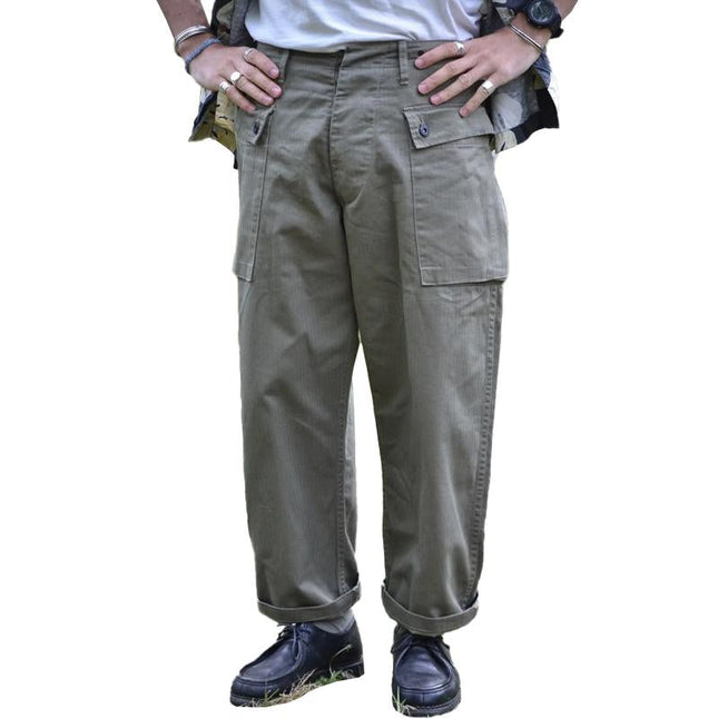Men's Vintage Multi-pocket Cargo Trousers | Cotton Loose Straight-Leg Pants | Durable Outdoor Apparel | Adjustable Waistband & Ample Pockets | Comfortable Breathable Fabric | Classic Color Options